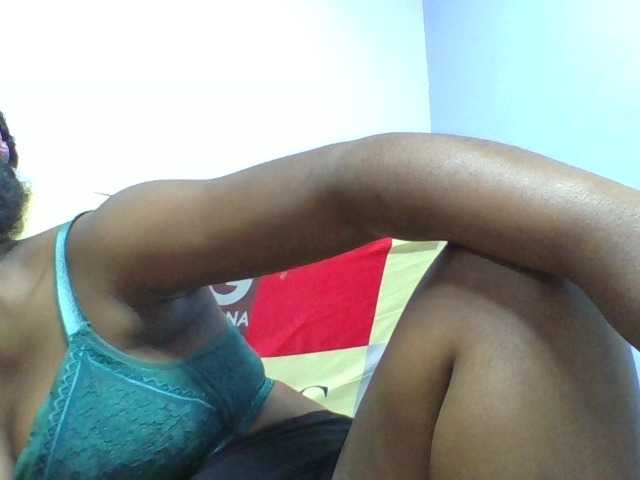 Josy-2 live cam on BongaCams