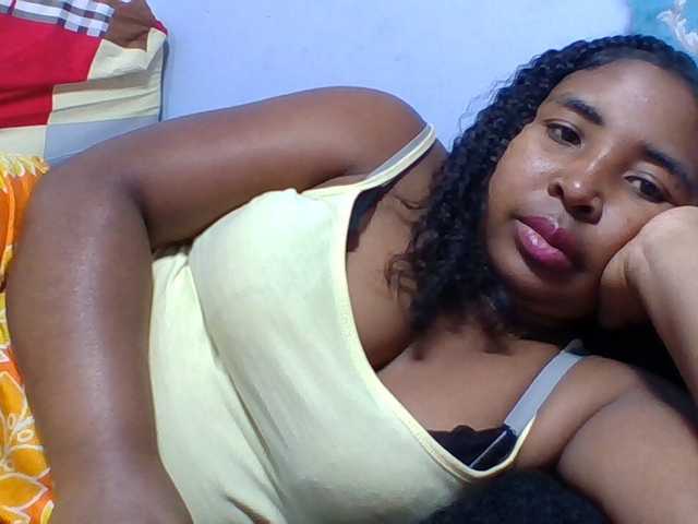 Josy-2 live cam on BongaCams