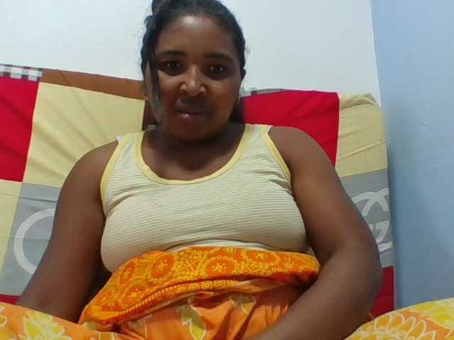 Josy-2 live cam on BongaCams