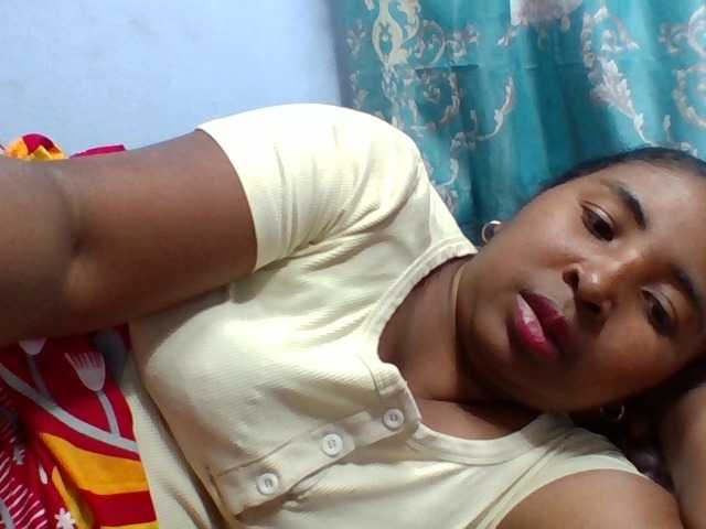 Josy-2 live cam on BongaCams