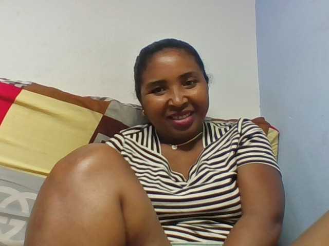 Josy-2 live cam on BongaCams