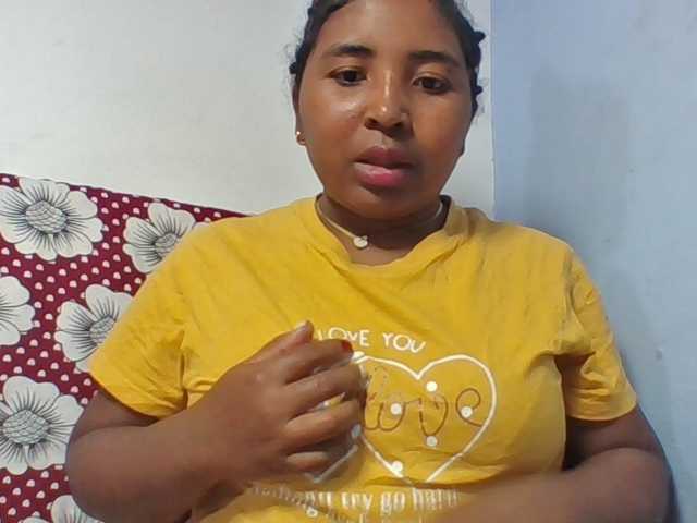 Josy-2 live cam on BongaCams