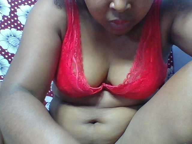 Josy-2 live cam on BongaCams