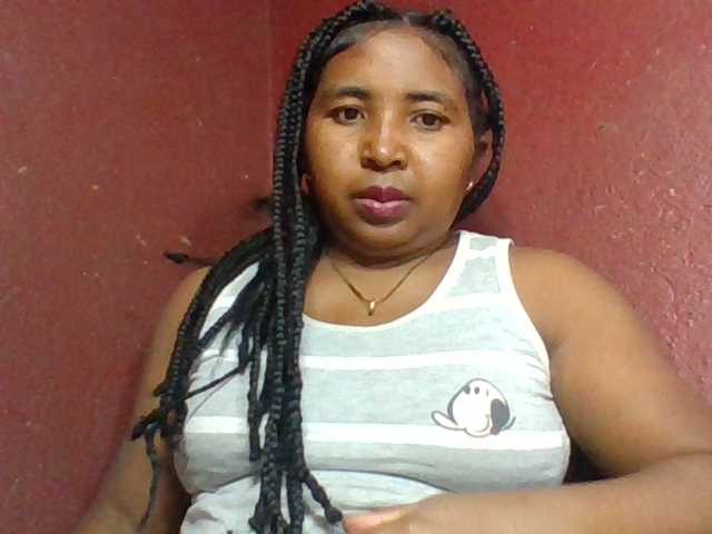Josy-2 live cam on BongaCams