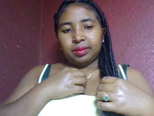 Josy-2 live cam on BongaCams