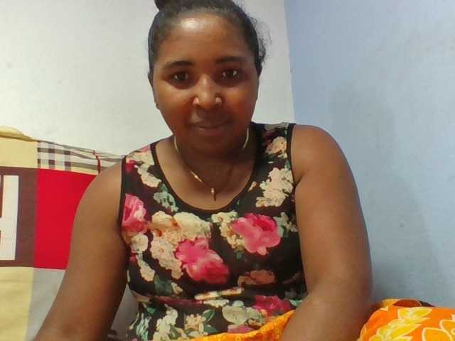 Josy-2 live cam on BongaCams