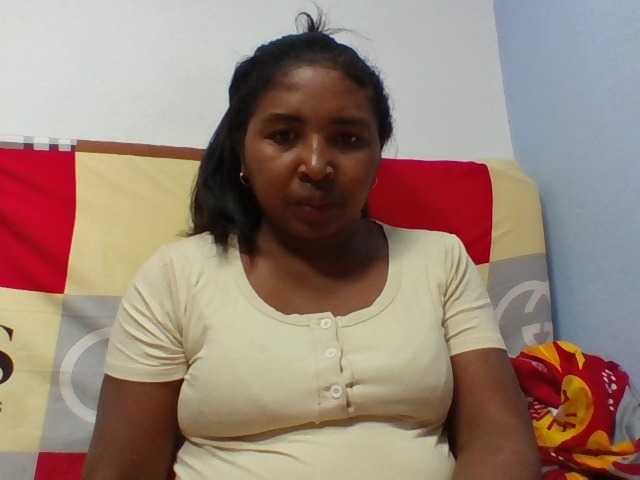 Josy-2 live cam on BongaCams