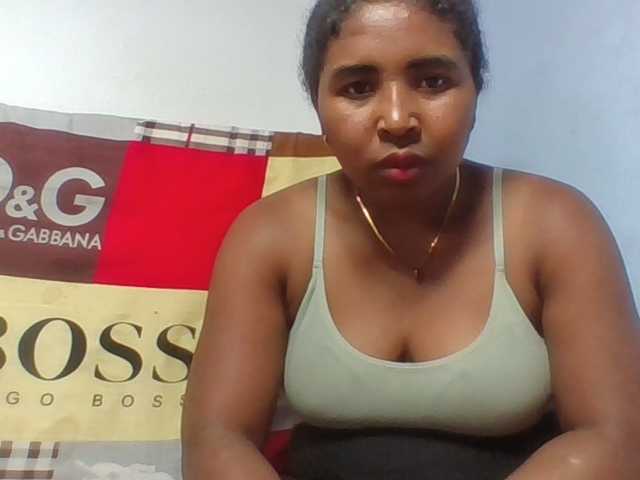 Josy-2 live cam on BongaCams