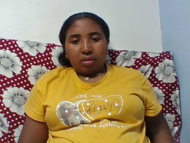 Josy-2 live cam on BongaCams