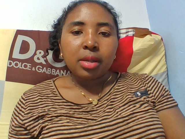 Josy-2 live cam on BongaCams