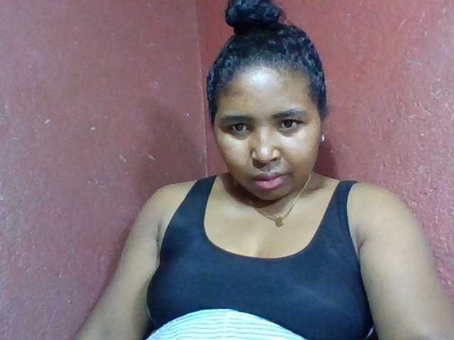 Josy-2 live cam on BongaCams