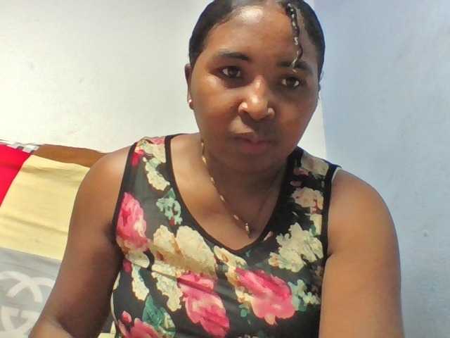 Josy-2 live cam on BongaCams
