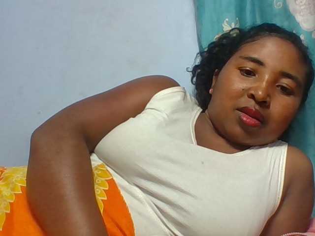 Josy-2 live cam on BongaCams