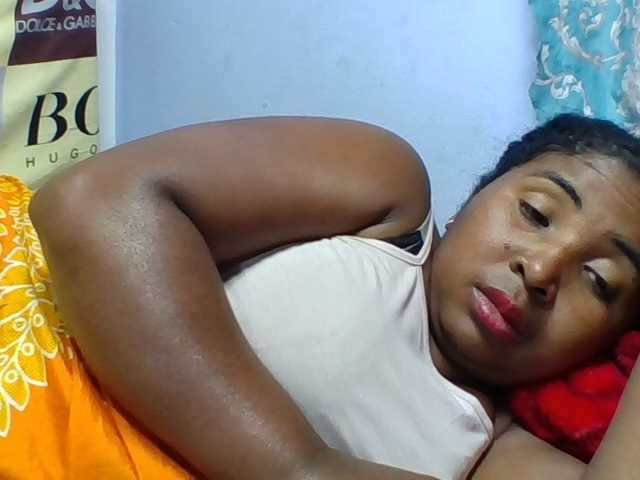 Josy-2 live cam on BongaCams
