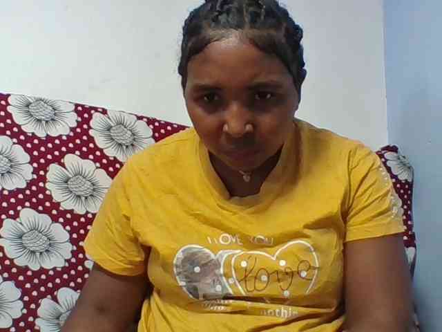 Josy-2 Live Webcam on BongaCams