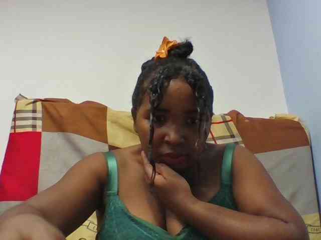 Josy-2 Live Webcam on BongaCams