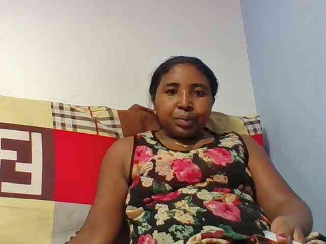 Josy-2 Live Webcam on BongaCams
