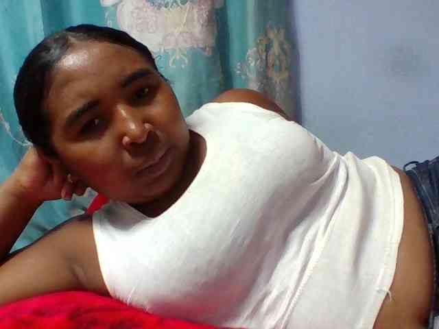 Josy-2 Live Webcam on BongaCams