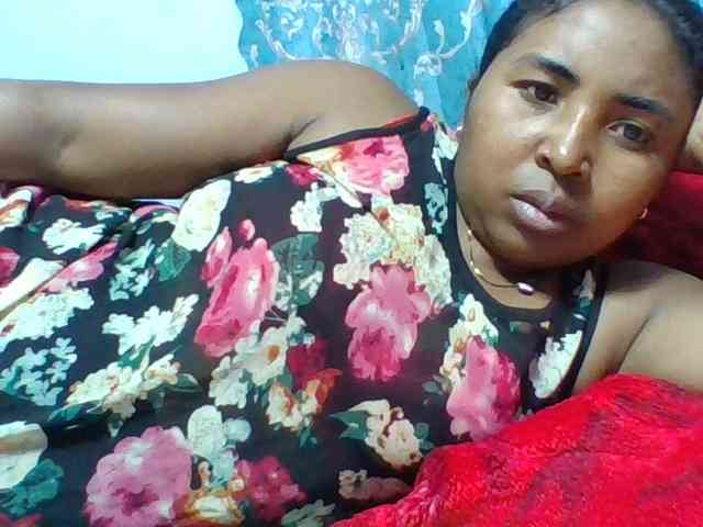 Josy-2 Live Webcam on BongaCams