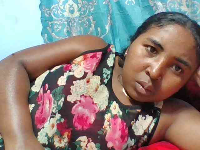 Josy-2 Live Webcam on BongaCams