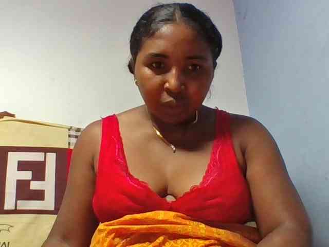 Josy-2 Live Webcam on BongaCams