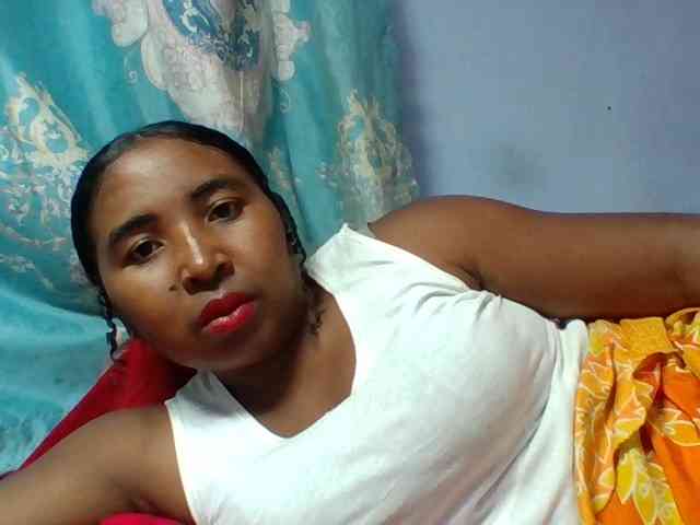 Josy-2 Live Webcam on BongaCams