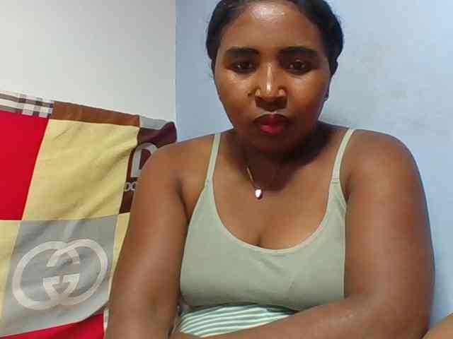 Josy-2 Live Webcam on BongaCams
