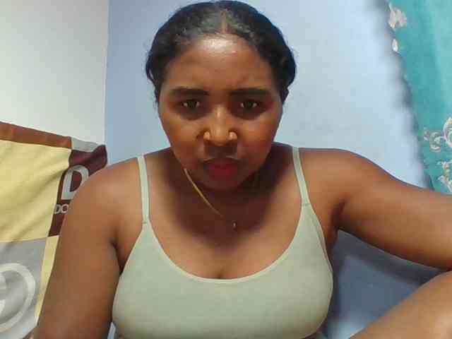 Josy-2 Live Webcam on BongaCams