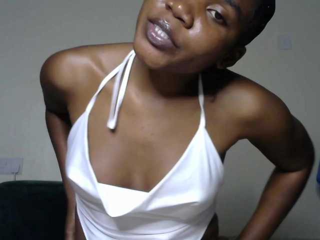 SallyB-1's BongaCams show and profile