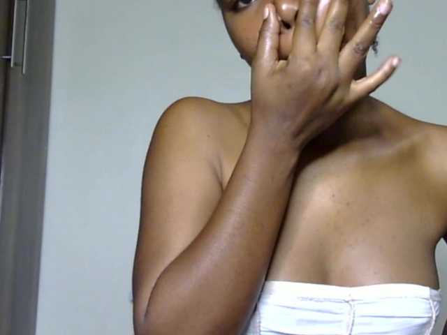 SallyB-1's BongaCams show and profile