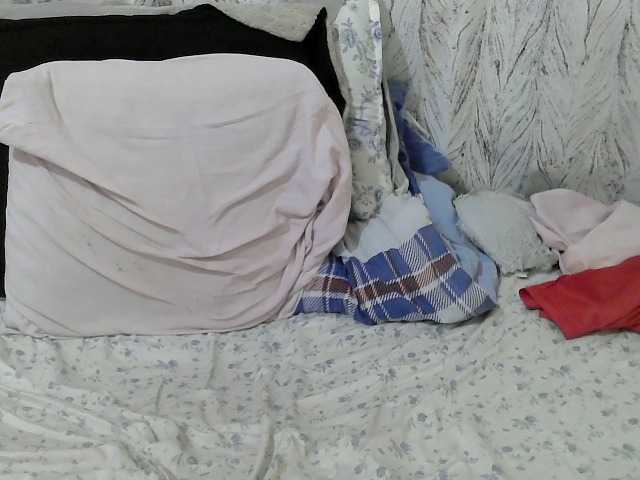 Sweetchoco1's BongaCams show and profile