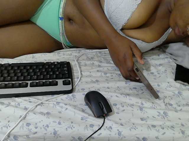 Sweetchoco1's BongaCams show and profile