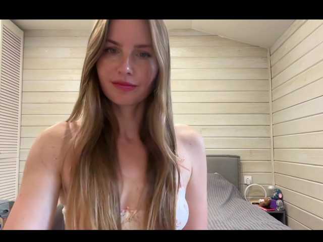 Moles live cam on BongaCams