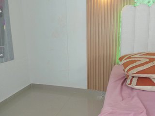 allyson-nahid Porn Show