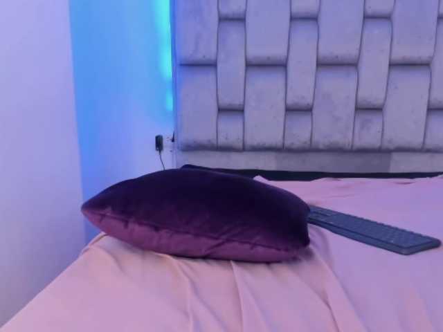 allyson-nahid live cam on BongaCams