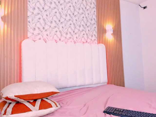 allyson-nahid live cam on BongaCams