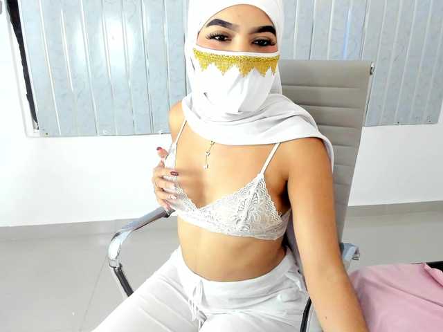 allyson-nahid live cam on BongaCams