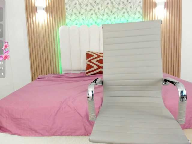 allyson-nahid live cam on BongaCams