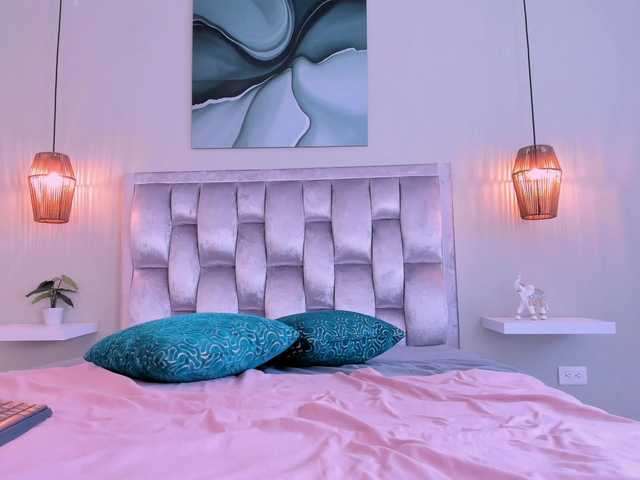 allyson-nahid live cam on BongaCams
