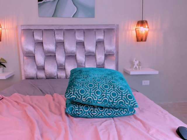 allyson-nahid live cam on BongaCams