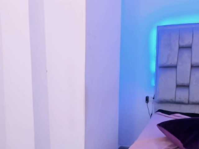 allyson-nahid live cam on BongaCams