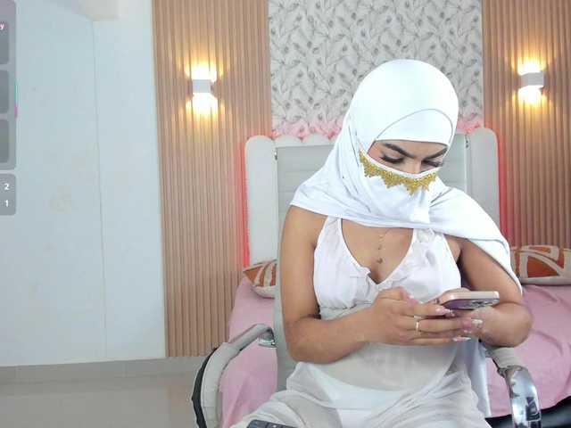 allyson-nahid live cam on BongaCams
