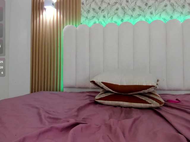 allyson-nahid live cam on BongaCams