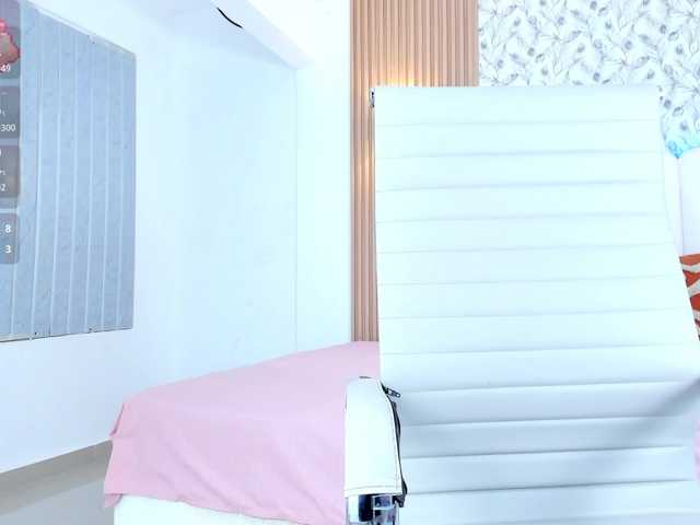 allyson-nahid live cam on BongaCams