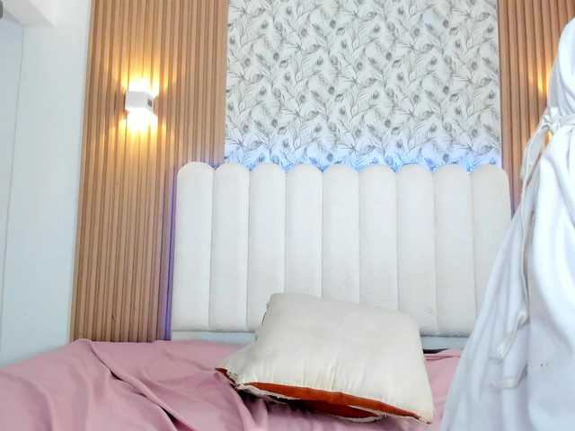 allyson-nahid live cam on BongaCams