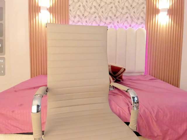 allyson-nahid live cam on BongaCams