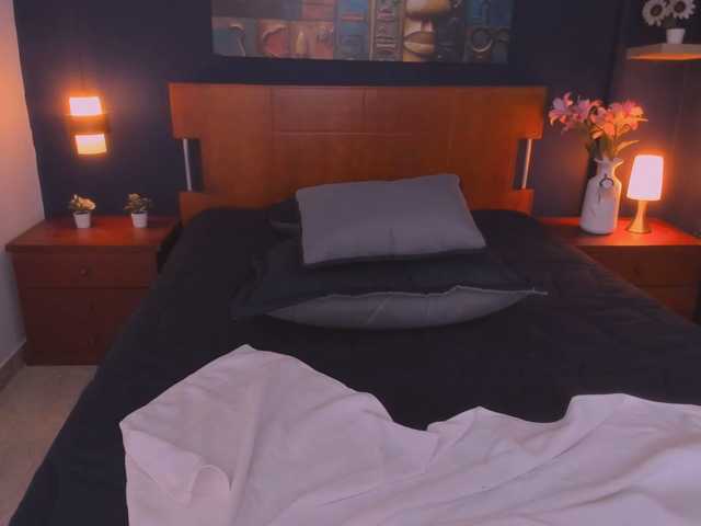 allyson-nahid live cam on BongaCams