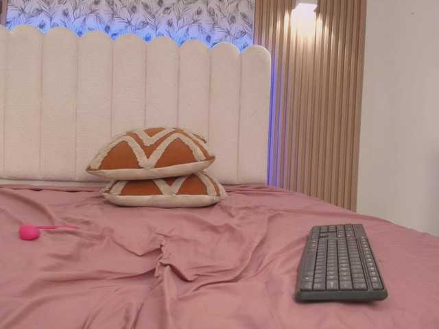 allyson-nahid's BongaCams show and profile