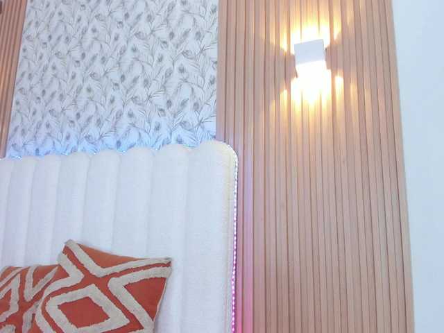 allyson-nahid live cam preview