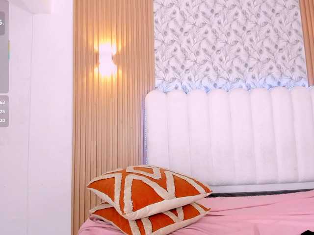 allyson-nahid live cam on 